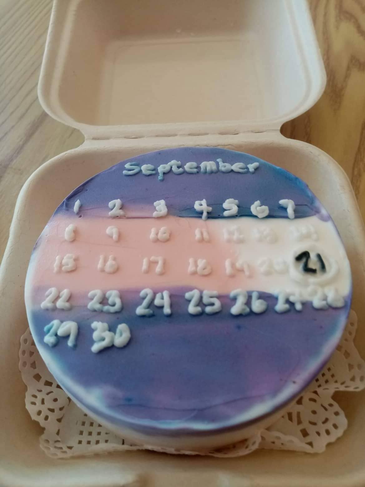 Minimalist Calendar Cake 8
