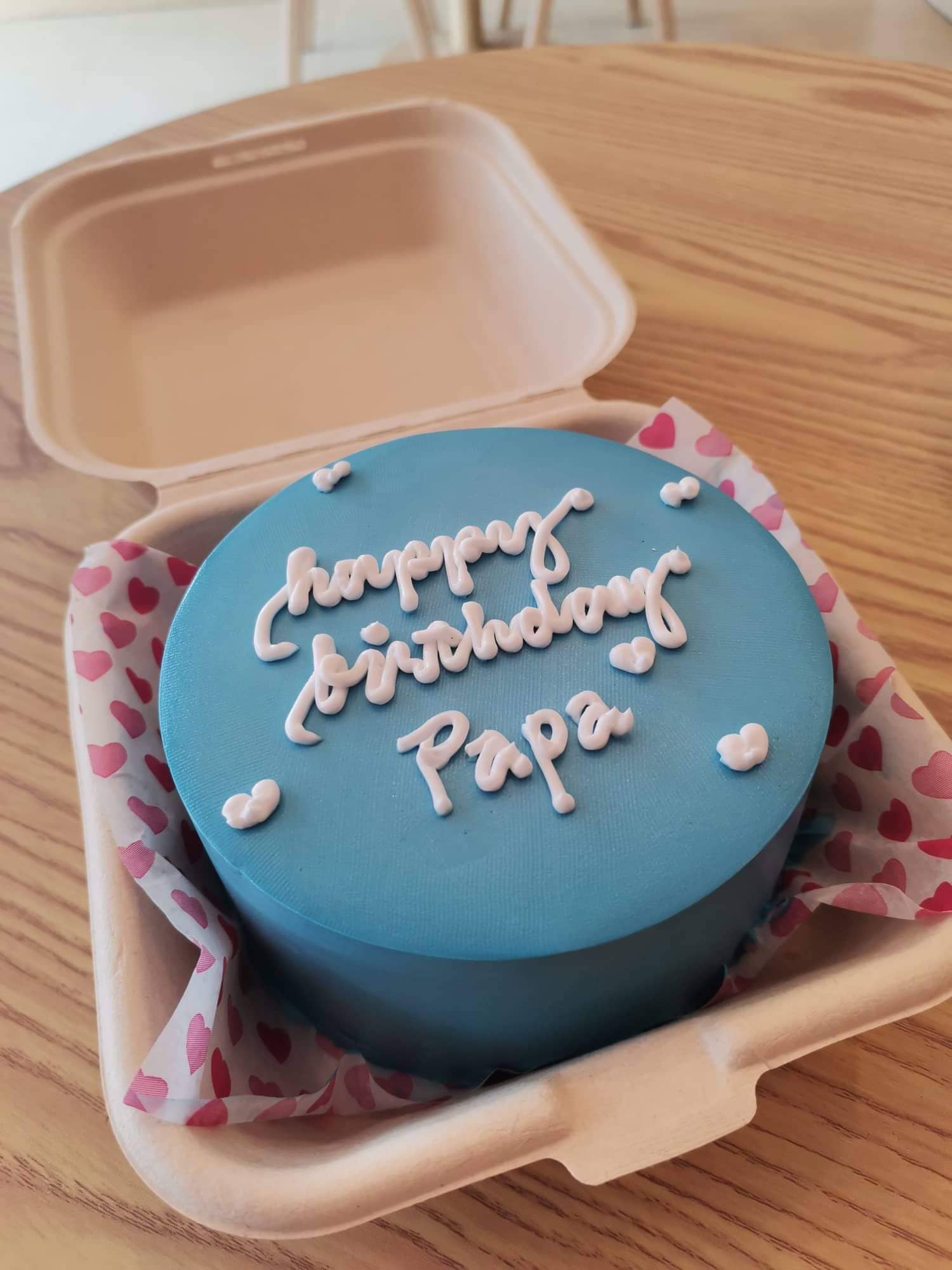 Beautiful Birthday Cake For Papa | bakehoney.com