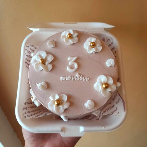 Custom Soft Icing Cake - 4x2 inches - 3 months