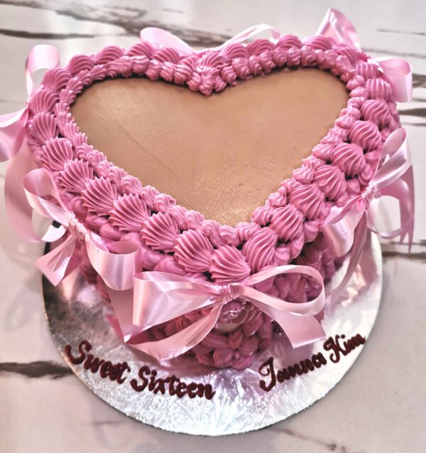 Custom Soft Icing Cake - 5x3 inches - Heart shaped - Sweet sixteen, Ianna Kim