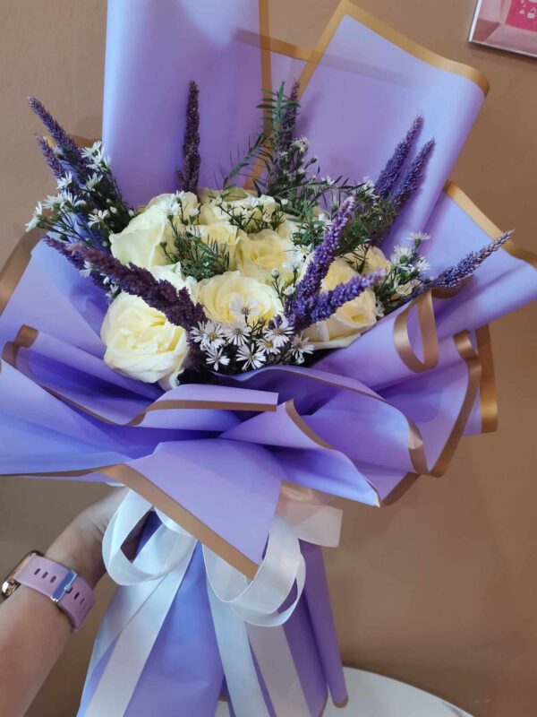 Custom Flower Bouquet - 1 Dozen